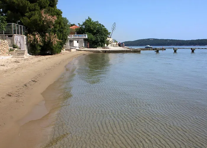 Διαμέρισμα By The Sea Banjol, Rab - 15679 *
